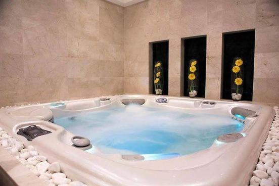 Karbala Rayhaan Hotel Екстер'єр фото